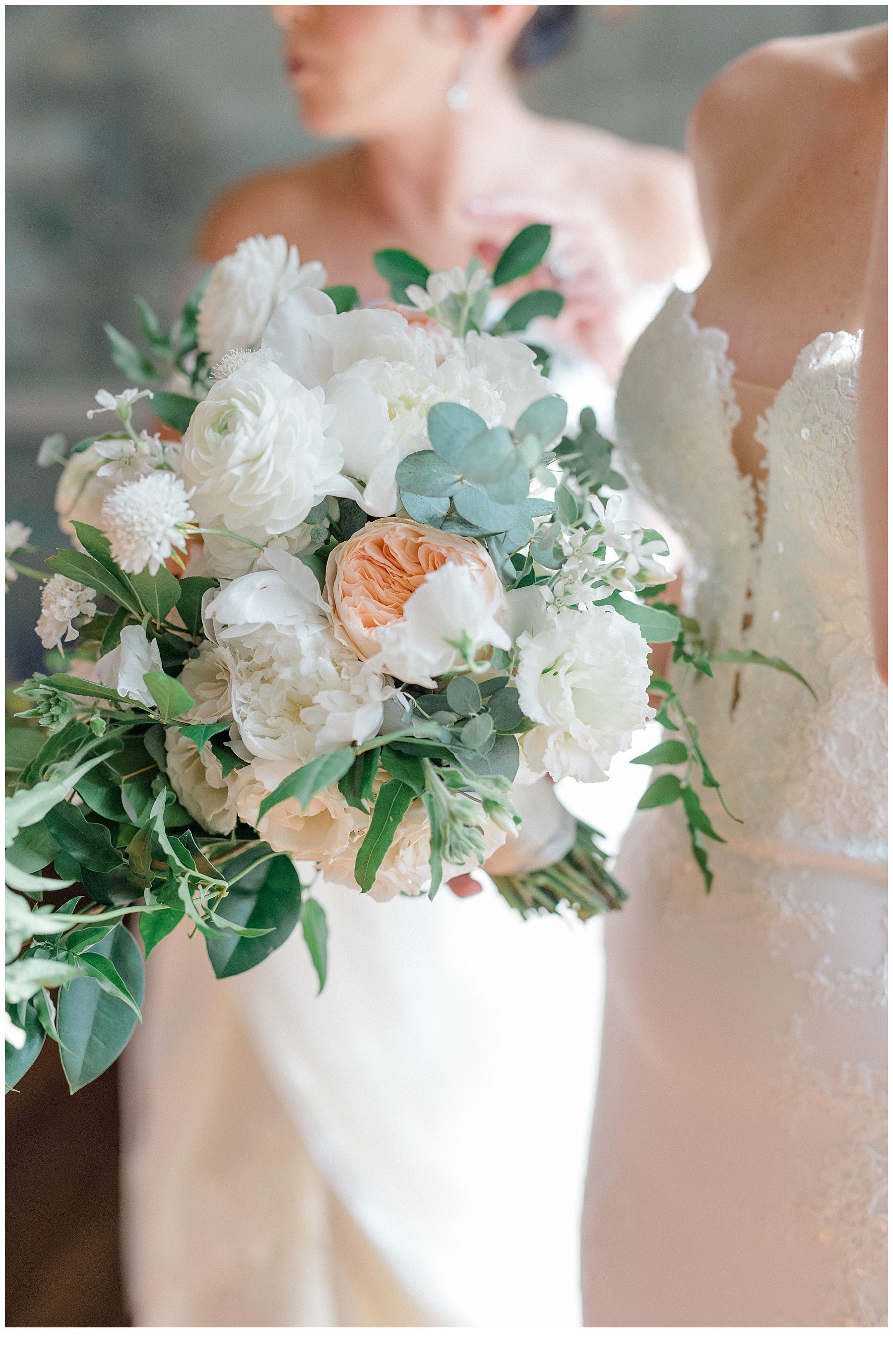 elegant garden wedding bouquet