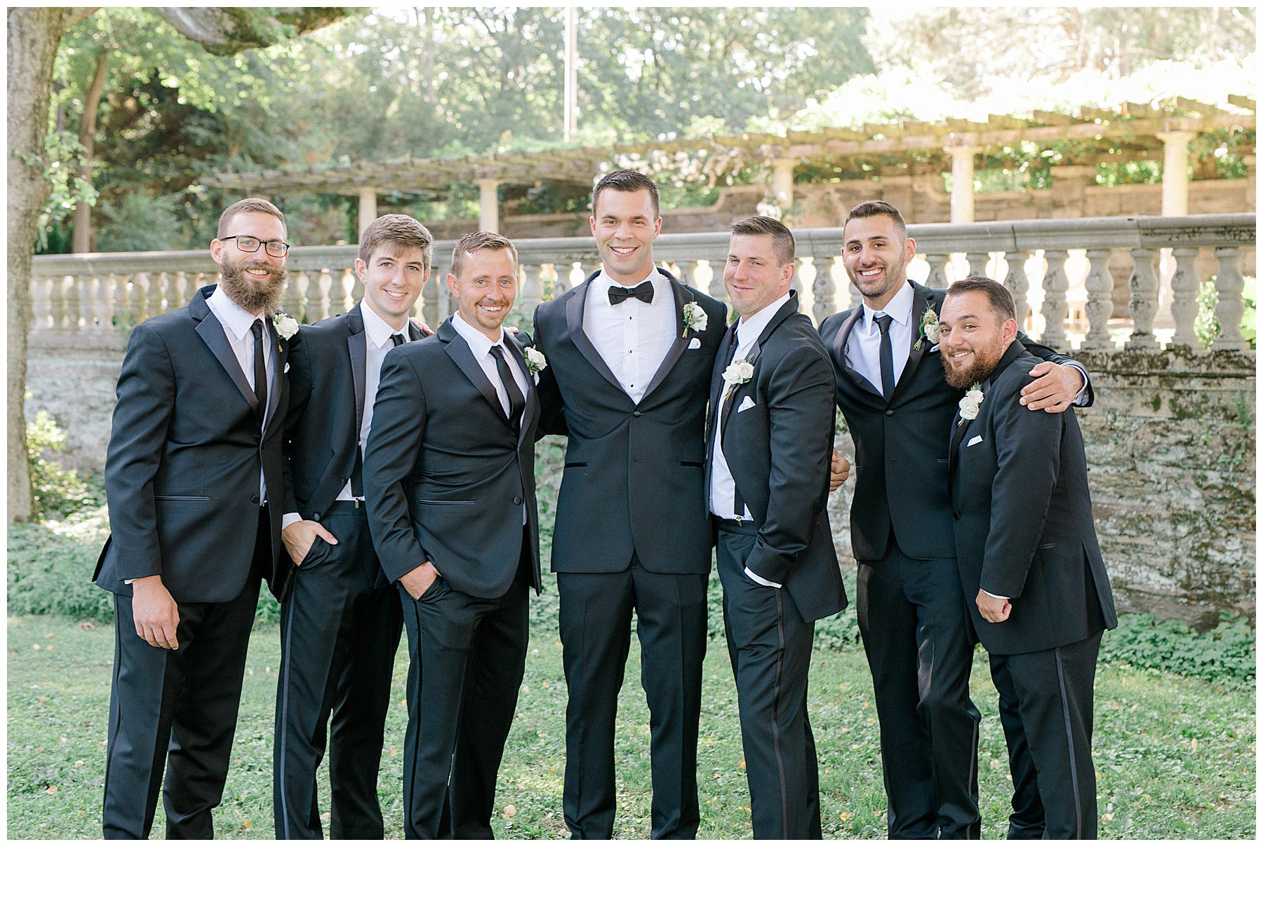 groom and groomsmen