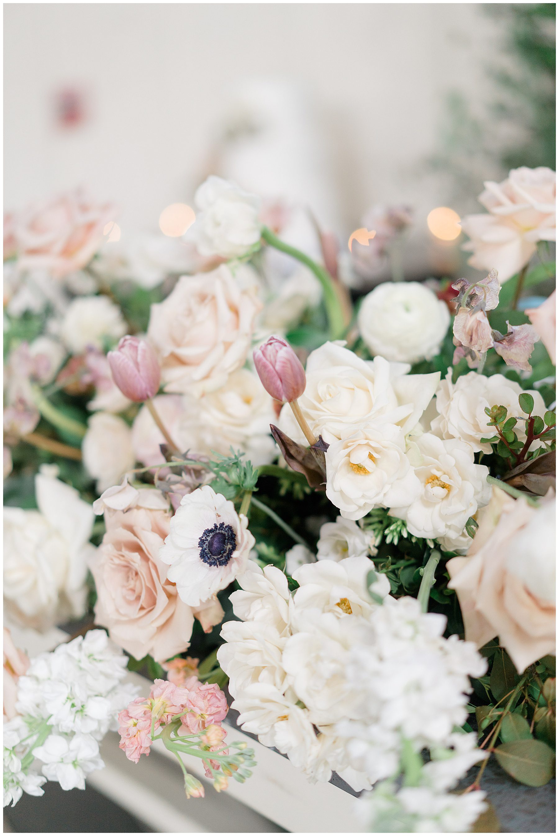 elegant and classic wedding flowers