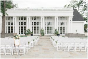 outdoor patio wedding ceremony at Luxurious Ryland Inn in NJ