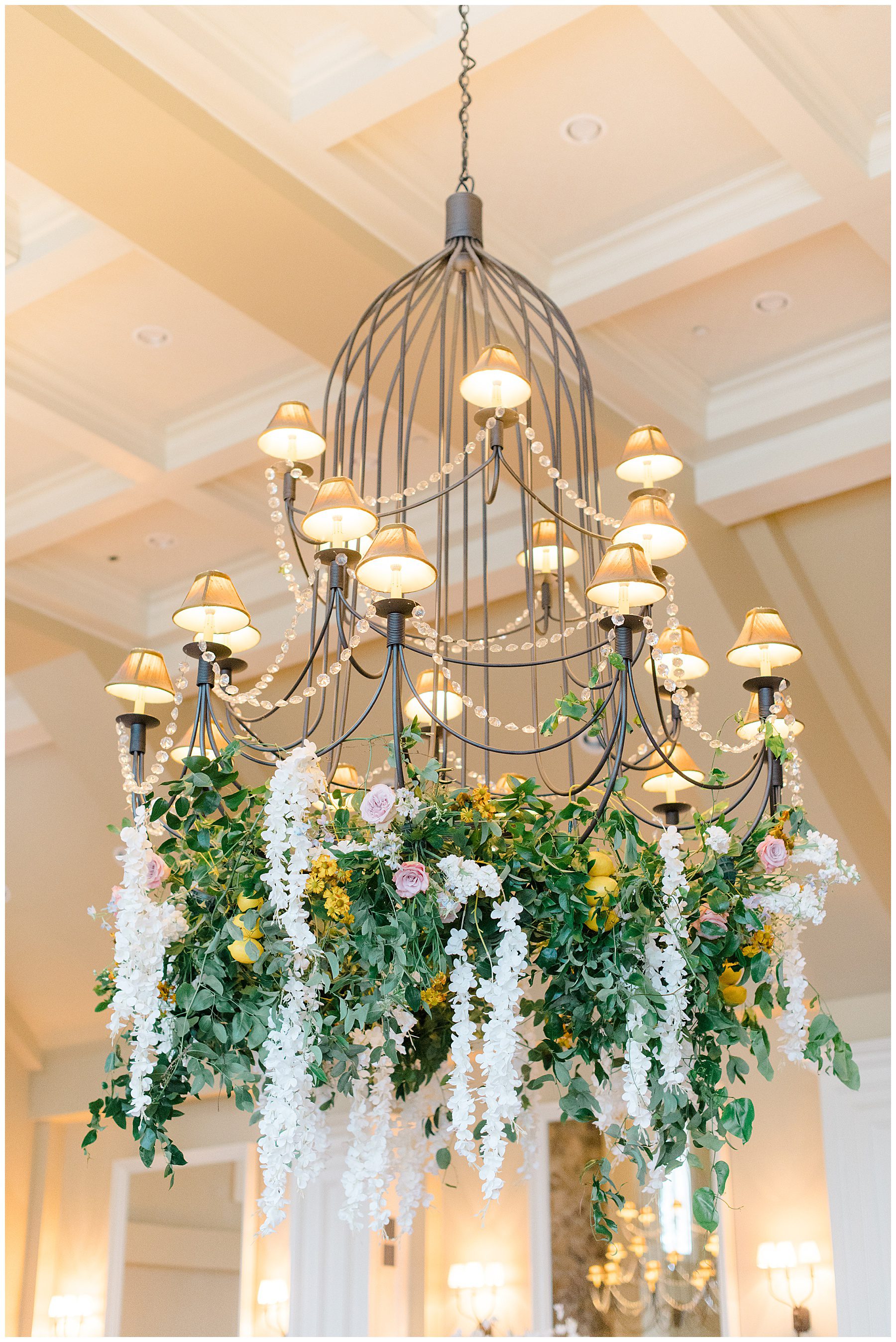 grand chandelier at Ryland Inn Grand Ballroom Wedding reception