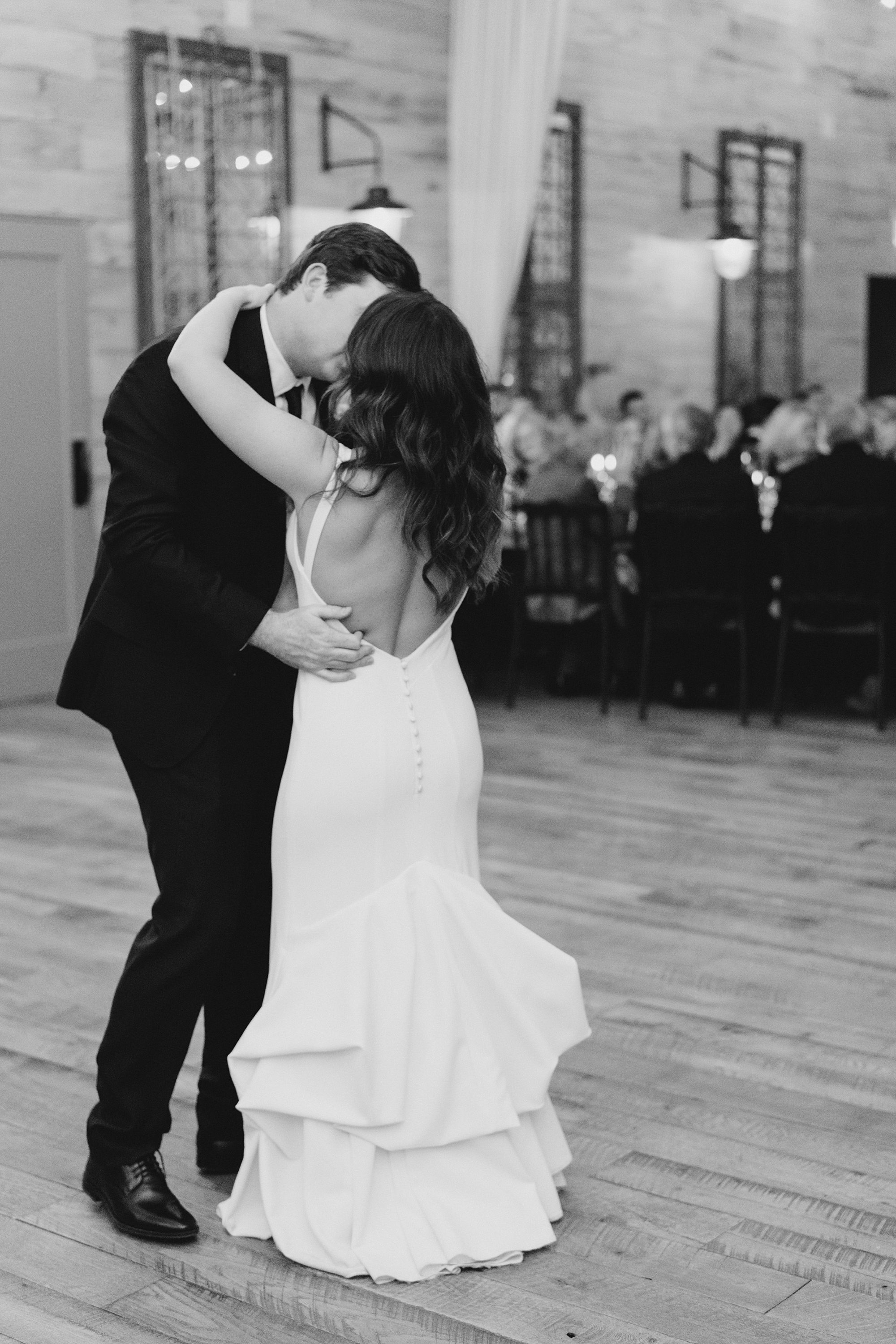 couple kiss on dance floor