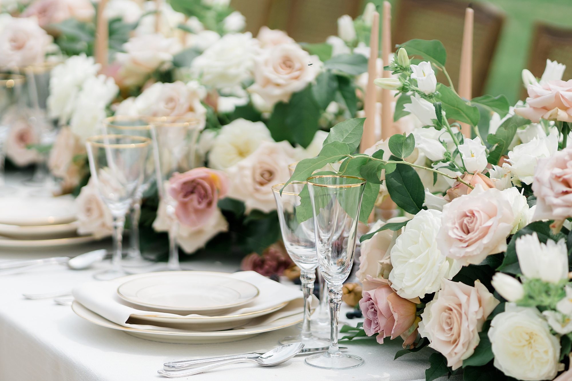 white and blush pink flower centerpieces 