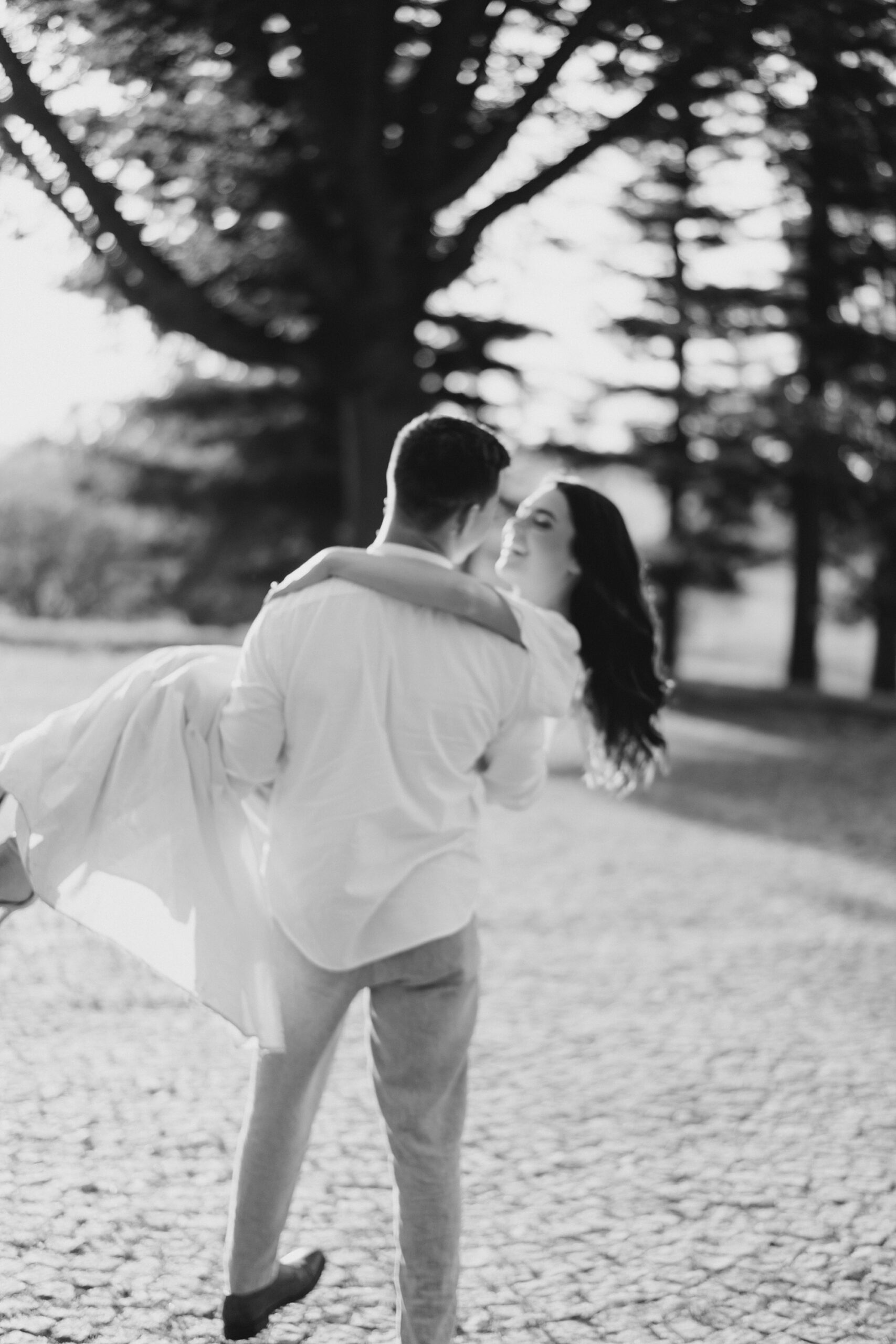 romantic Valley Forge Engagement
