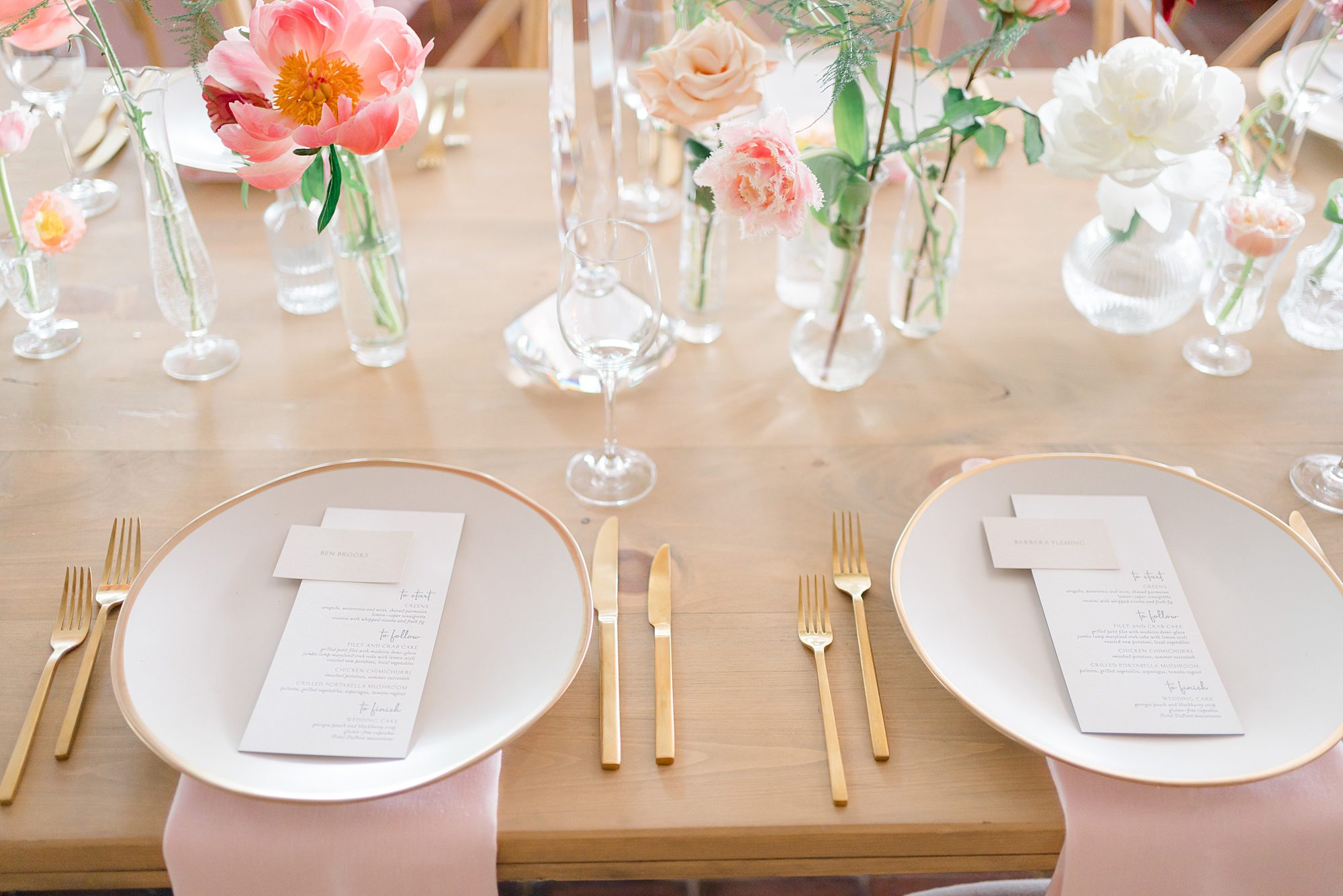 tablescapes from summer garden wedding