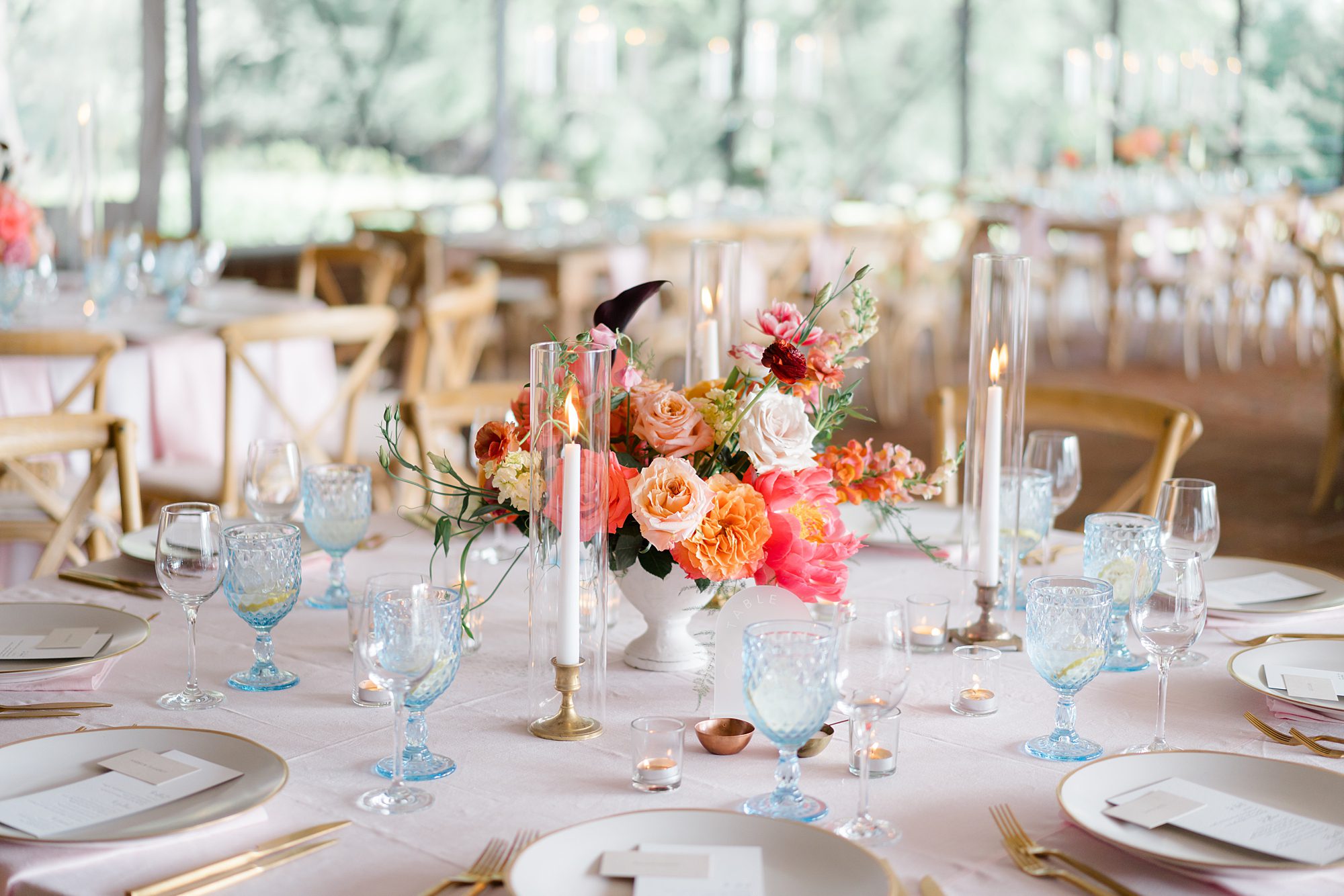 summer tablescapes at Greenville Country Club 