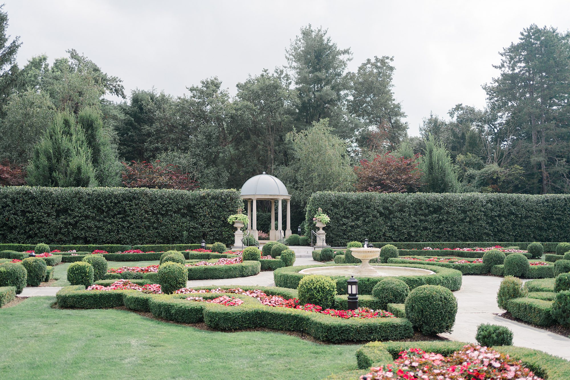 Elegant New Jersey Wedding at Park Chateau in the gardens