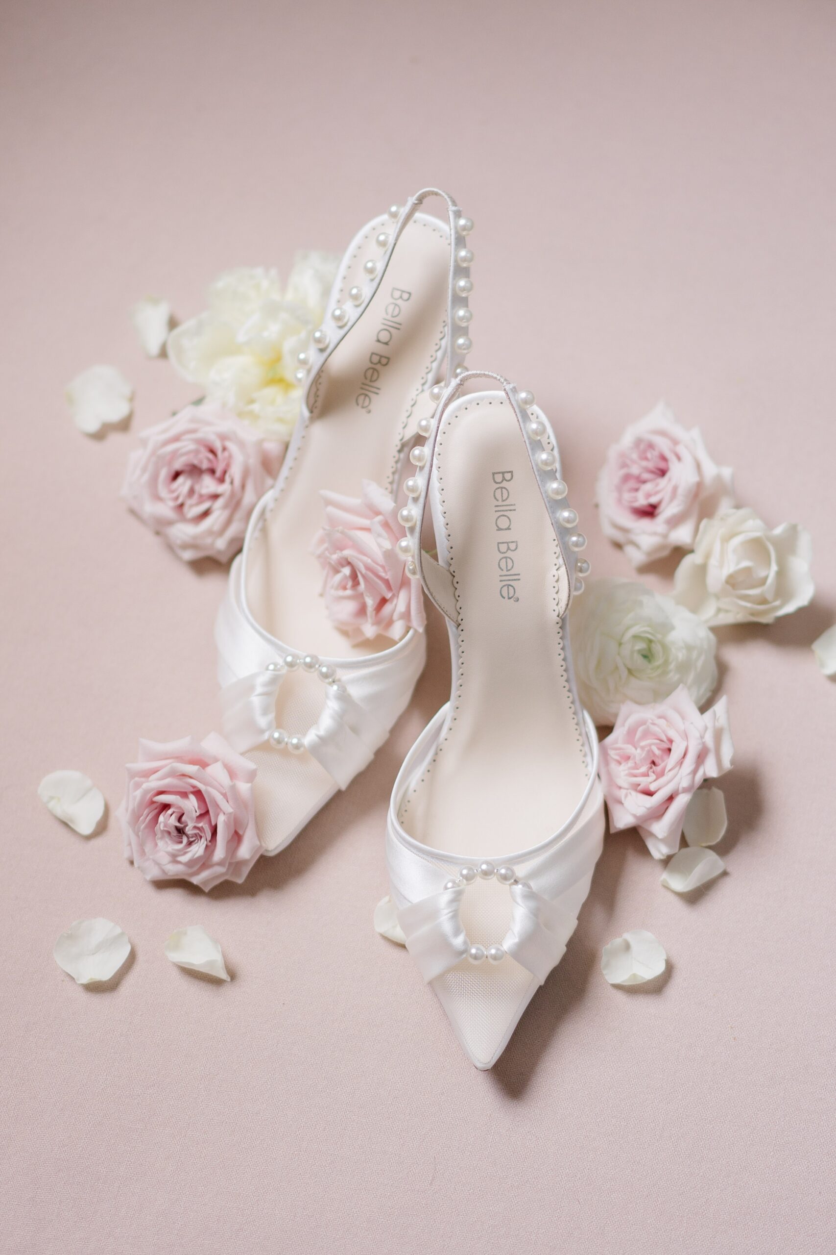 bride's wedding shoes 
