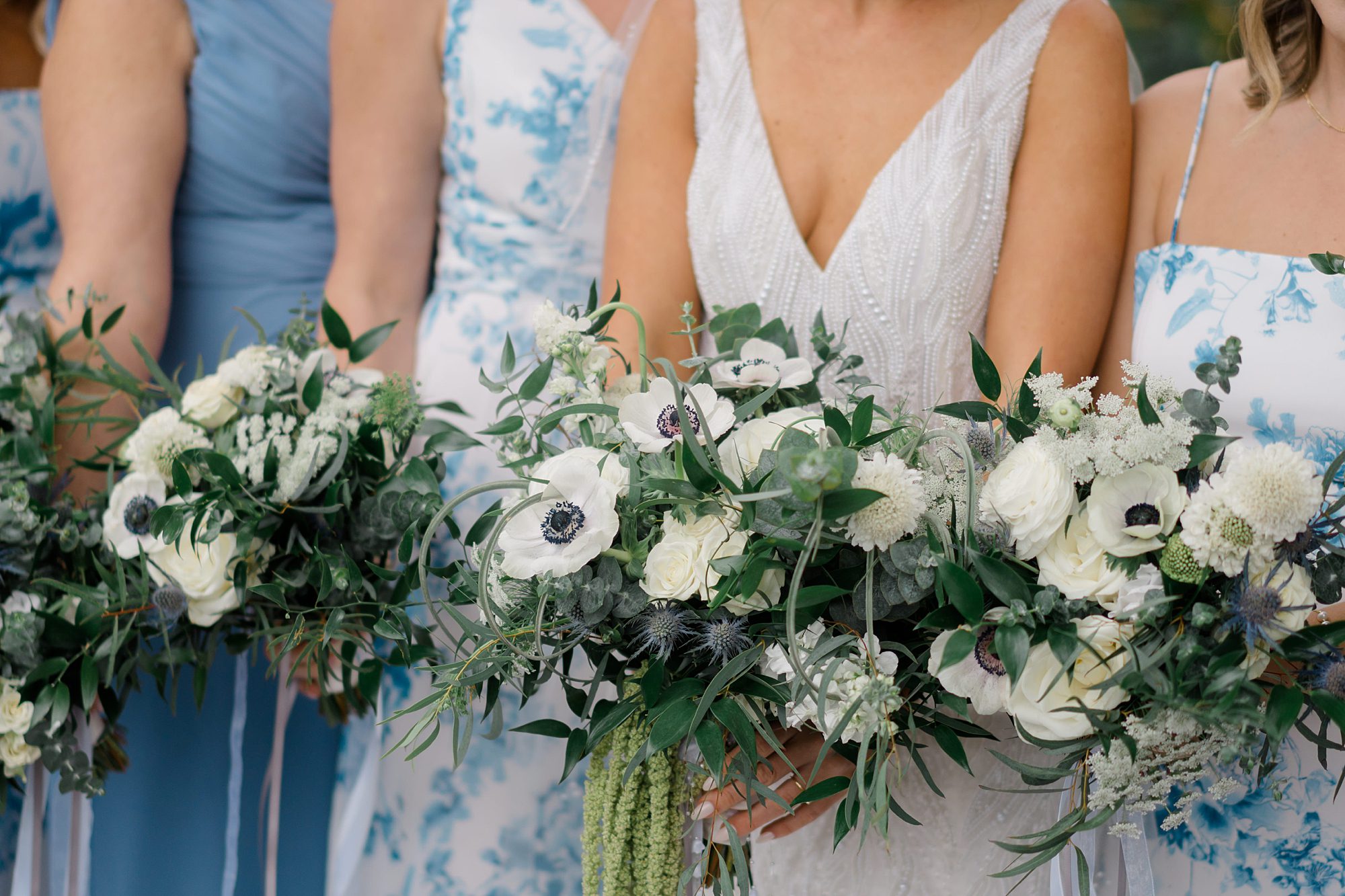 bride and bridesmaids wedding bouquets