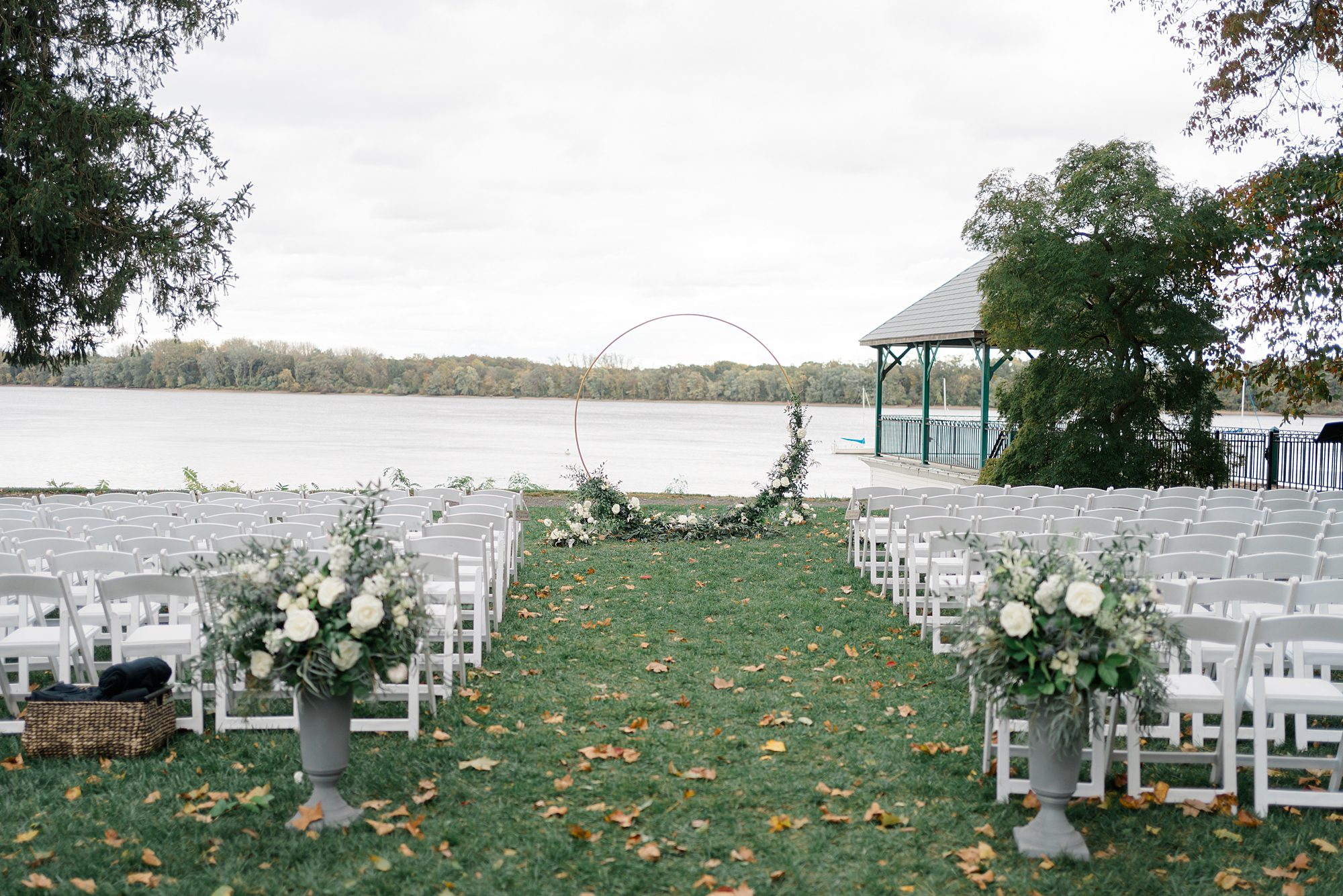Philadelphia Wedding ceremony at Glen Foerd on the Delaware