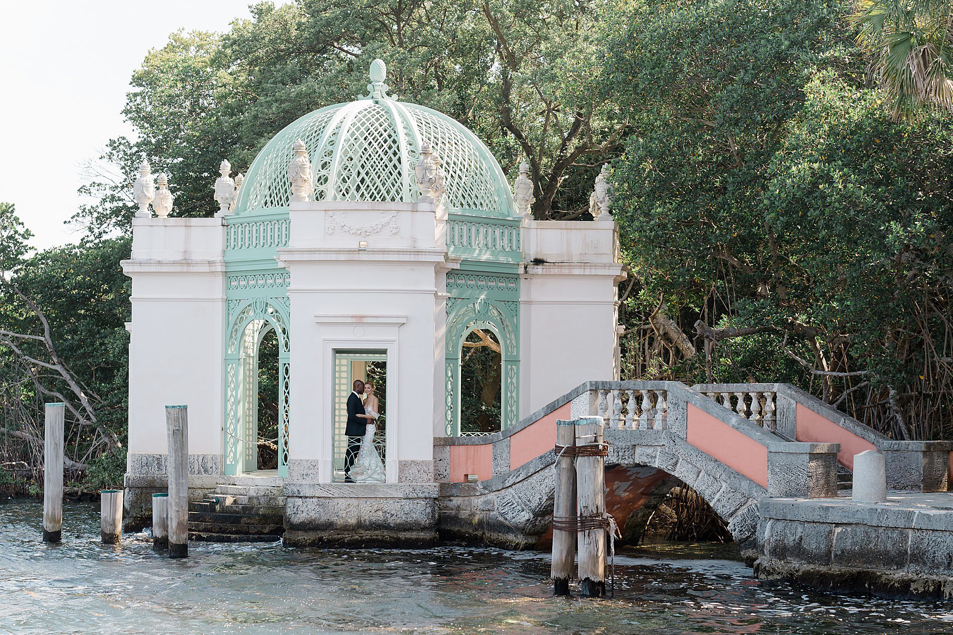 garden inspired wedding at Vizcaya Museum and Gardens 