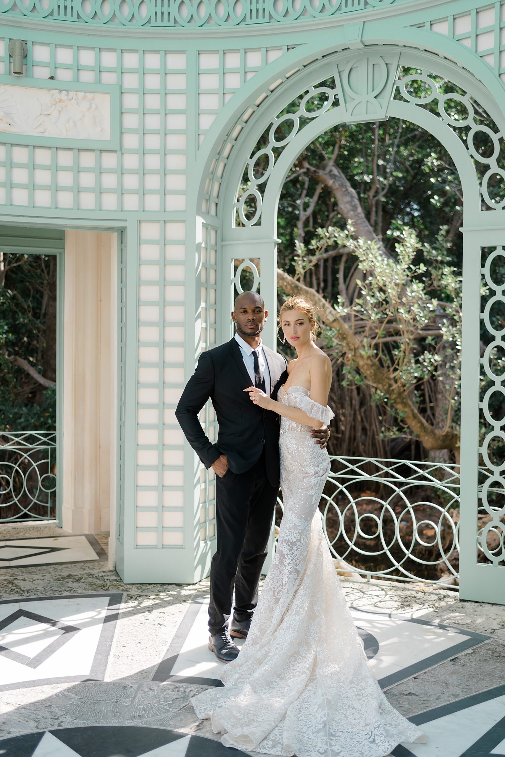 enchanting garden wedding at Vizcaya Museum and Gardens 